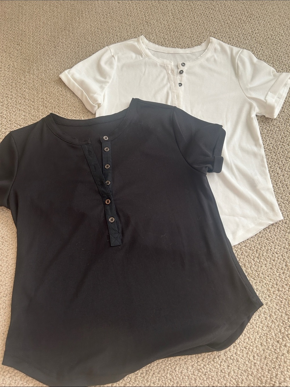 Amazon Short-Sleeve Henley Tee - Black & White